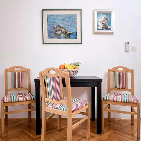 Appartement Nivia Jelsa (Hvar)